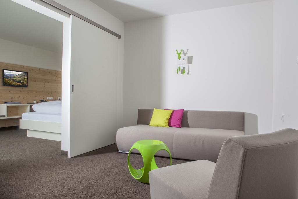 Alm Hotel 3*